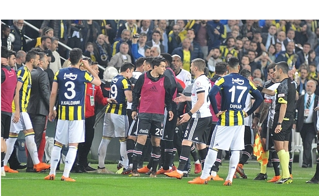 Fenerbahçe-Beşiktaş maçı yarıda kaldı! Fenerbahçe hükmen yenik mi?