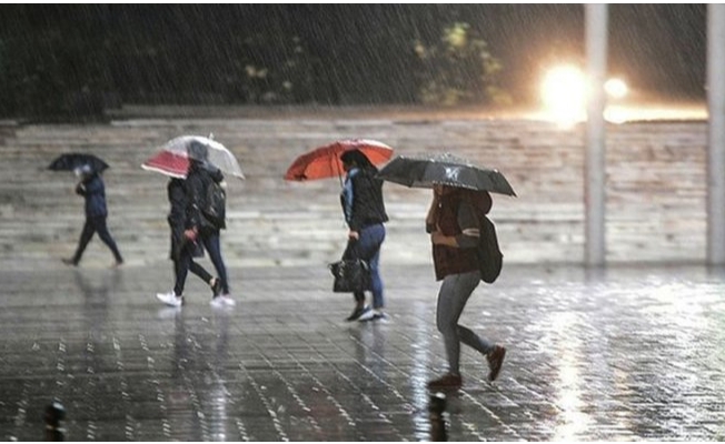 Meteorolojiden İstanbul ve Ülkenin Batısına Yağış Uyarısı Geldi