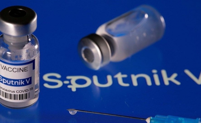 Son dakika... Kovid-19 aşısı Sputnik V’nin Türkiye’de üretimi için anlaşma sağlandı.