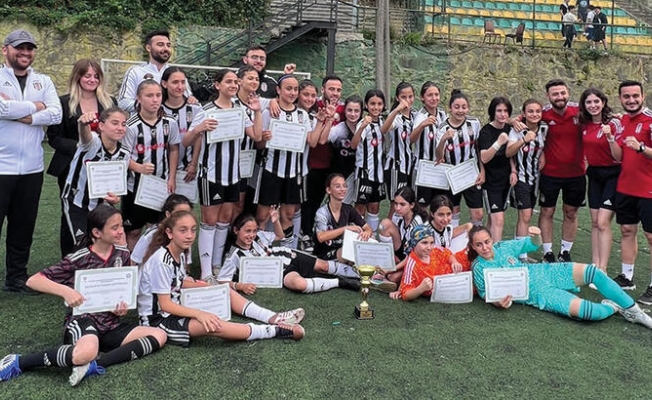 Beşiktaş, U13 Minik Kızlar Ligi'nde şampiyon