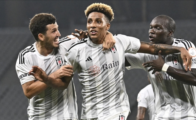 Beşiktaş, Süper Lig'de yeni sezona 3 puanla başladı