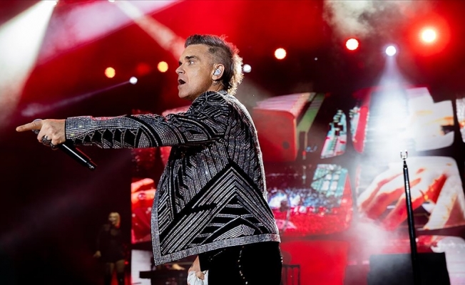 İngiliz şarkıcı Robbie Williams Türkiye'deki ilk konserini Bodrum'da verdi