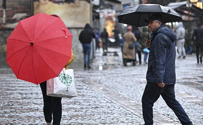 Meteoroloji’den İstanbul dahil 21 ile fırtına ve sağanak yağış alarmı