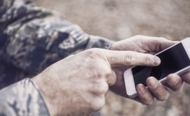 Askerlerin operasyon bölgesinde akıllı cep telefonu kullanması yasaklandı.