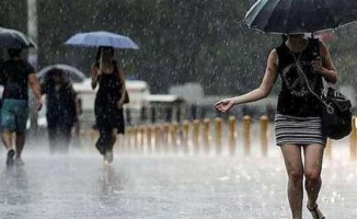 Aniden bastırdı! İstanbul'da sağanak yağış kaç gün sürecek?