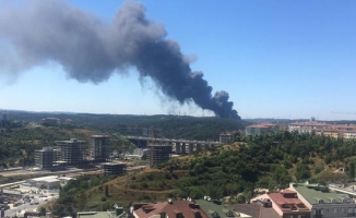 Son dakika... İstanbul'da korkutan fabrika yangını!