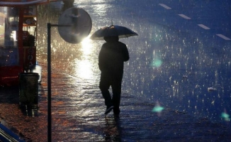 Meteoroloji'den son dakika hava durumu uyarısı: İstanbul’da fırtına etkili oluyor