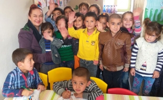 Yeşim Gül’den Ağrı’daki Köy Okullarına Destek