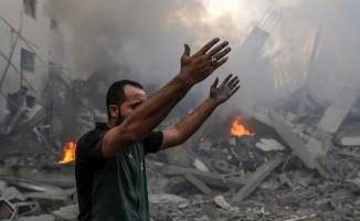 İsrail, Gazze'deki sivillerden 24 saat içinde evlerini boşaltmalarını istedi.