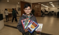 Eyüpsultan Belediyesi Çocuklara Kitap Hediye Ediyor