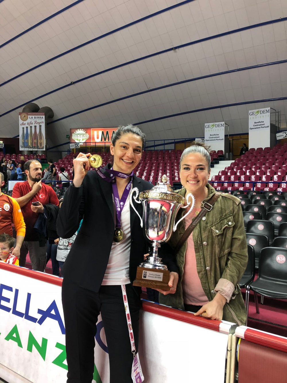 Galatasaray Kadın Basketbol Yardımcı Antrenör Nevriye Yılmaz